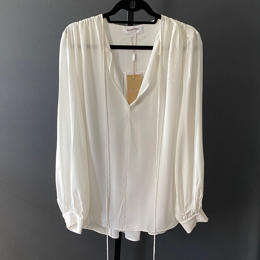‼️100% SILK‼️ - Picture 1 of 9